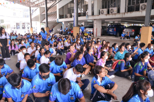 คณะครุศาสตร์จัดการแข่งขันกีฬาพื้นบ้าน สานสัมพันธ์น้องพี่ฯ