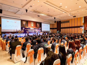 อธิการบดี มรท. นำผู้บริหาร บุคลากร และนักศึกษา ร่วมการประชุมสัมมนาสมาพันธ์นักศึกษา มหาวิทยาลัยราชภัฏทั่วประเทศ ครั้งที่ 16
