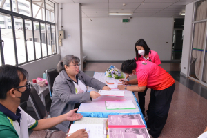 มรท. จัดโครงการมหาวิทยาลัยแห่งความสุข (How to Make TRU a Happy Workplace)