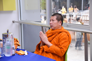 อธิการบดี มรท. นำคณะผู้บริหาร คณาจารย์ บุคลากร นักเรียน นักศึกษา ร่วมพิธีถวายพระพรชัยมงคล เนื่องในโอกาสวันเฉลิมพระชนมพรรษา พระบาทสมเด็จพระเจ้าอยู่หัว