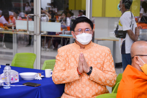 อธิการบดี มรท. นำคณะผู้บริหาร คณาจารย์ บุคลากร นักเรียน นักศึกษา ร่วมพิธีถวายพระพรชัยมงคล เนื่องในโอกาสวันเฉลิมพระชนมพรรษา พระบาทสมเด็จพระเจ้าอยู่หัว