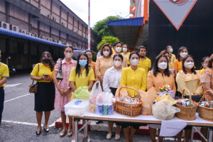 อธิการบดี มรท. นำคณะผู้บริหาร คณาจารย์ บุคลากร นักเรียน นักศึกษา ร่วมพิธีถวายพระพรชัยมงคล เนื่องในโอกาสวันเฉลิมพระชนมพรรษา พระบาทสมเด็จพระเจ้าอยู่หัว