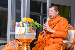 อธิการบดี มรท. นำคณะผู้บริหาร คณาจารย์ บุคลากร นักเรียน นักศึกษา ร่วมพิธีถวายพระพรชัยมงคล เนื่องในโอกาสวันเฉลิมพระชนมพรรษา พระบาทสมเด็จพระเจ้าอยู่หัว