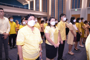 อธิการบดี มรท. นำคณะผู้บริหาร คณาจารย์ บุคลากร นักเรียน นักศึกษา ร่วมพิธีถวายพระพรชัยมงคล เนื่องในโอกาสวันเฉลิมพระชนมพรรษา พระบาทสมเด็จพระเจ้าอยู่หัว