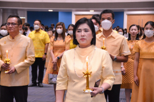 อธิการบดี มรท. นำคณะผู้บริหาร คณาจารย์ บุคลากร นักเรียน นักศึกษา ร่วมพิธีถวายพระพรชัยมงคล เนื่องในโอกาสวันเฉลิมพระชนมพรรษา พระบาทสมเด็จพระเจ้าอยู่หัว