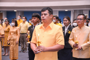 อธิการบดี มรท. นำคณะผู้บริหาร คณาจารย์ บุคลากร นักเรียน นักศึกษา ร่วมพิธีถวายพระพรชัยมงคล เนื่องในโอกาสวันเฉลิมพระชนมพรรษา พระบาทสมเด็จพระเจ้าอยู่หัว