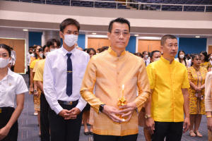 อธิการบดี มรท. นำคณะผู้บริหาร คณาจารย์ บุคลากร นักเรียน นักศึกษา ร่วมพิธีถวายพระพรชัยมงคล เนื่องในโอกาสวันเฉลิมพระชนมพรรษา พระบาทสมเด็จพระเจ้าอยู่หัว