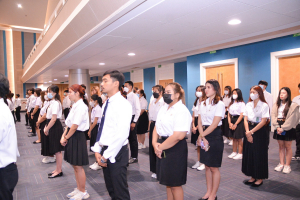 อธิการบดี มรท. นำคณะผู้บริหาร คณาจารย์ บุคลากร นักเรียน นักศึกษา ร่วมพิธีถวายพระพรชัยมงคล เนื่องในโอกาสวันเฉลิมพระชนมพรรษา พระบาทสมเด็จพระเจ้าอยู่หัว