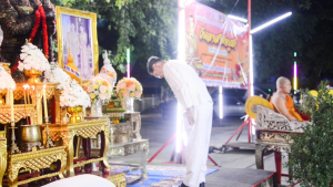 อธิการบดี และผู้บริหาร ร่วมพิธีเวียนเทียนเนื่องในวันอาสาฬหบูชา และวันเข้าพรรษา