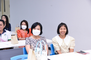 สำนักงานอธิการบดีจัดการอบรมการสื่อสารและทักษะในการพูดนำเสนอที่ดี