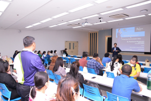 สำนักงานอธิการบดีจัดการอบรมการสื่อสารและทักษะในการพูดนำเสนอที่ดี