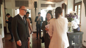 อธิการบดี ร่วมประชุมหารือในการดำเนินงานความร่วมมือทางวิชาการเกี่ยวกับข้อสอบวัดความสามารถทางภาษาอังกฤษ