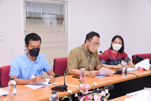 กองนโยบายและแผน สนอ. มรท. จัดนำเสนอแผนปฏิบัติการ ประจำปีงบประมาณ พ.ศ. 2567 ของหน่วยงานสังกัด มรท.