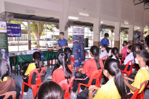 ปชส.มรท. ลงพื้นที่ออกบูธแนะแนวการศึกษาและอาชีพโรงเรียนโคกสำโรงวิทยา พบว่า ร้อยละ 80 ของนักเรียนหญิงที่เข้าร่วมการแนะแนวฯ มีความสนใจในหลักสูตรวิศวกรรมศาสตรบัณฑิต 