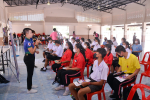 ปชส.มรท. ลงพื้นที่ออกบูธแนะแนวการศึกษาและอาชีพโรงเรียนโคกสำโรงวิทยา พบว่า ร้อยละ 80 ของนักเรียนหญิงที่เข้าร่วมการแนะแนวฯ มีความสนใจในหลักสูตรวิศวกรรมศาสตรบัณฑิต 