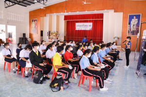 ปชส.มรท. ลงพื้นที่ออกบูธแนะแนวการศึกษาและอาชีพโรงเรียนโคกสำโรงวิทยา พบว่า ร้อยละ 80 ของนักเรียนหญิงที่เข้าร่วมการแนะแนวฯ มีความสนใจในหลักสูตรวิศวกรรมศาสตรบัณฑิต 