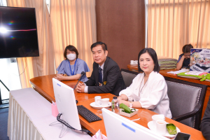 มรท. ให้การต้อนรับ ผวจ.ลพบุรี และนายกเหล่ากาชาด ในโอกาสเยี่ยมนักศึกษาทุนในพระราชานุเคราะห์สมเด็จพระกนิษฐาธิราชเจ้า กรมสมเด็จพระเทพรัตนราชสุดาฯ สยามบรมราชกุมารี