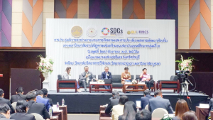 มรท. ร่วมการประชุมพิจารณาร่างรายงานการติดตามและการประเมินผลการพัฒนาท้องถิ่นของมหาวิทยาลัยราชภัฏตามพันธกิจของสถาบันอุดมศึกษากลุ่มที่ 3