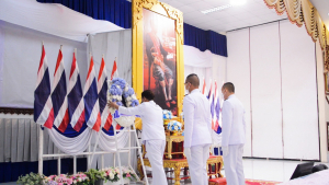มรท. ร่วมรัฐพิธีวันคล้ายวันสวรรคตพระบาทสมเด็จพระจอมเกล้าเจ้าอยู่หัว