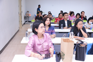 มรท. จัดโครงการขับเคลื่อนการเข้าสู่ตำแหน่งทางวิชาการของคณาจารย์