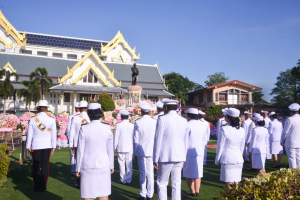 มรท. ร่วมพิธีถวายพวงมาลาสักการะเนื่องในวันคล้ายวันสวรรคต รัชกาลที่ 5