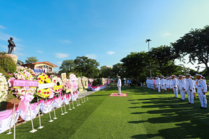 มรท. ร่วมพิธีถวายพวงมาลาสักการะเนื่องในวันคล้ายวันสวรรคต รัชกาลที่ 5