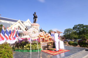 มรท. ร่วมพิธีถวายพวงมาลาสักการะเนื่องในวันคล้ายวันสวรรคต รัชกาลที่ 5