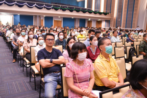 รร.สาธิต มรท. จัดประชุมผู้ปกครองและรับผลการเรียน ภาคเรียนที่ 1 ปีการศึกษา 2566