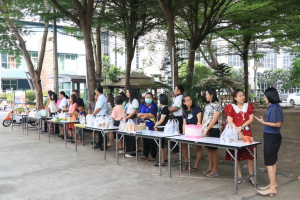 สำนักศิลปะและวัฒนธรรมจัดกิจกรรมตักบาตรประจำสัปดาห์