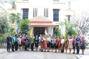 สำนักศิลปะและวัฒนธรรมจัดกิจกรรมตักบาตรประจำสัปดาห์