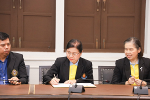 มหาวิทยาลัยราชภัฏเทพสตรี MOU กับวิทยาลัยพยาบาลบรมราชชนนี พระพุทธบาท คณะพยาบาลศาสตร์ สถาบันพระบรมราชชนก เพื่อพัฒนาหลักสูตรบริการวิชาการ งานวิจัยและนวัตกรรมทางด้านสุขภาพที่เป็นประโยชน์ต่อท้องถิ่น ส่งเสริมให้ประชาชน มีสุขภาวะที่ดี