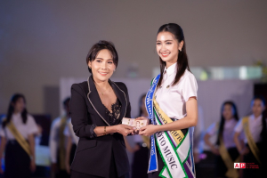 ครุศาสตร์ มหาวิทยาลัยราชภัฏเทพสตรี จัดใหญ่ส่งเสริมความเป็นไทยในสถานศึกษา การประกวดอิหล่าคำแพง EDUCATION Ambassador TRU 2023