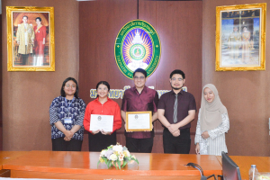 การประชุมนำเสนอผลการฝึกประสบการณ์การสอนของนักศึกษาโครงการแลกเปลี่ยน TRU - UNS Teacher Students Exchange 2023 จาก Sebelas Maret University (UNS) ประเทศอินโดนีเซีย