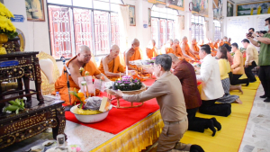 มรท. ร่วมงานประเพณีบุญผ้าป่าข้าวเม่าทอด