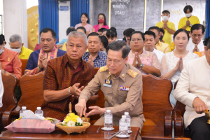 มรท. ร่วมงานประเพณีบุญผ้าป่าข้าวเม่าทอด