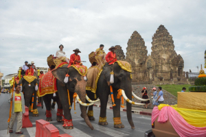 มรท. ร่วมงานลอยกระทงย้อนยุค ประจำปี 2566