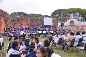 มรท. ร่วมจัดงานเยาวชนลพบุรีบรรเลงดนตรีในวัง ครั้งที่ 1