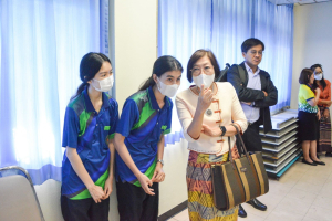 มรท. ให้การต้อนรับ คกก.ตรวจเยี่ยมผลการดำเนินงานหลักสูตรที่เข้าร่วมโครงการบัณฑิตพันธุ์ใหม่ของมหาวิทยาลัยราชภัฏเทพสตรี