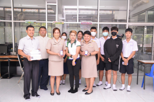 ปชส. มรท. พร้อมด้วย คณะเทคโนโลยีอุตสาหกรรม และคณะเทคโนโลยีสารสนเทศ ลงพื้นที่แนะแนวการศึกษาและอาชีพโรงเรียนพระนารายณ์ พบว่า ร้อยละ 50 ของนักเรียนชายและหญิงที่เข้าร่วมการแนะแนวมีความสนใจในหลักสูตรครุศาสตรบัณฑิต และนิติศาสตรบัณฑิต