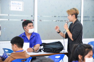 ปชส. มรท. พร้อมด้วย คณะเทคโนโลยีอุตสาหกรรม และคณะเทคโนโลยีสารสนเทศ ลงพื้นที่แนะแนวการศึกษาและอาชีพโรงเรียนพระนารายณ์ พบว่า ร้อยละ 50 ของนักเรียนชายและหญิงที่เข้าร่วมการแนะแนวมีความสนใจในหลักสูตรครุศาสตรบัณฑิต และนิติศาสตรบัณฑิต