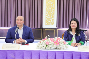 มรท. จัดอบรมเชิงปฏิบัติการและศึกษาดูงานการพัฒนาผู้บริหารระดับสูงสู่ทิศทางของมหาวิทยาลัยราชภัฏในอนาคต