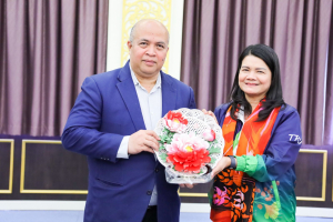 มรท. จัดอบรมเชิงปฏิบัติการและศึกษาดูงานการพัฒนาผู้บริหารระดับสูงสู่ทิศทางของมหาวิทยาลัยราชภัฏในอนาคต