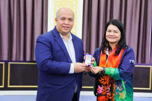 มรท. จัดอบรมเชิงปฏิบัติการและศึกษาดูงานการพัฒนาผู้บริหารระดับสูงสู่ทิศทางของมหาวิทยาลัยราชภัฏในอนาคต