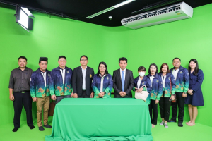 มรท. จัดอบรมเชิงปฏิบัติการและศึกษาดูงานการพัฒนาผู้บริหารระดับสูงสู่ทิศทางของมหาวิทยาลัยราชภัฏในอนาคต
