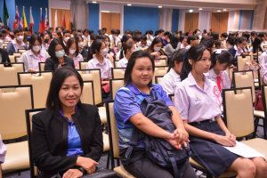 ศูนย์ภาษาจัดงานเทศกาลภาษานานาชาติ มรท.