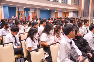 ศูนย์ภาษาจัดงานเทศกาลภาษานานาชาติ มรท.