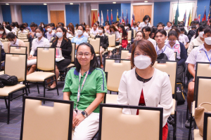 ศูนย์ภาษาจัดงานเทศกาลภาษานานาชาติ มรท.