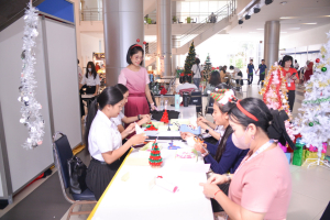 ศูนย์ภาษาจัดงานเทศกาลภาษานานาชาติ มรท.