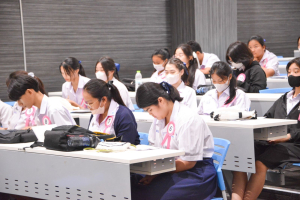 ศูนย์ภาษาจัดงานเทศกาลภาษานานาชาติ มรท.