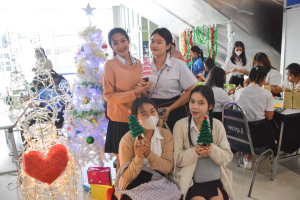 ศูนย์ภาษาจัดงานเทศกาลภาษานานาชาติ มรท.